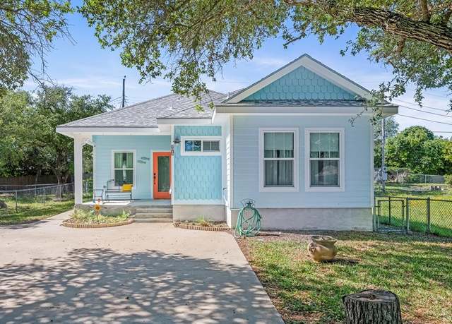 Property at 2013 Tule Park Dr, Rockport, TX 78382, 3 beds, 2 baths