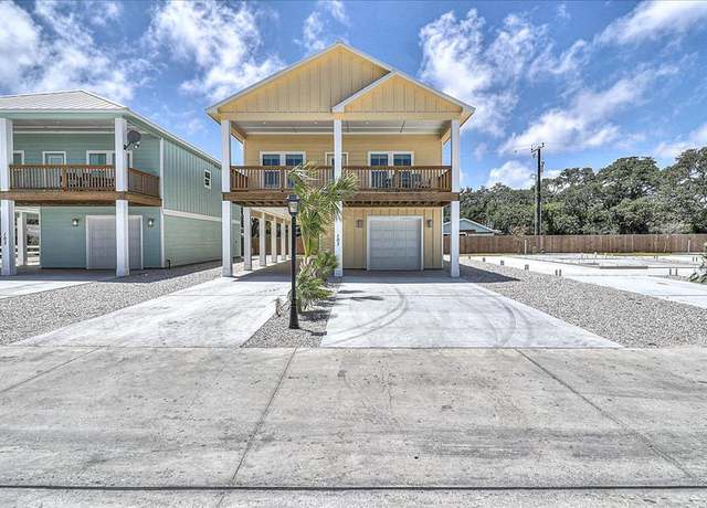 Property at 107 Seven Palms Dr, Fulton, TX 78358, 4 beds, 3 baths