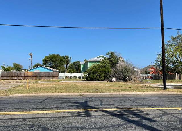 Property at 616 S Church St, Rockport, TX 78382