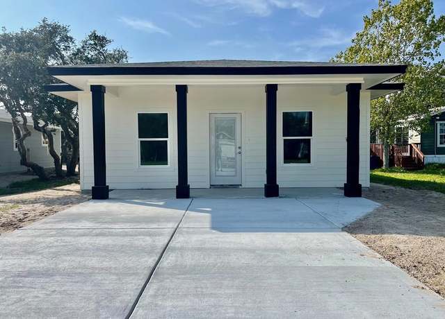 Property at 309 Steart St, Rockport, TX 78382, 3 beds, 2 baths