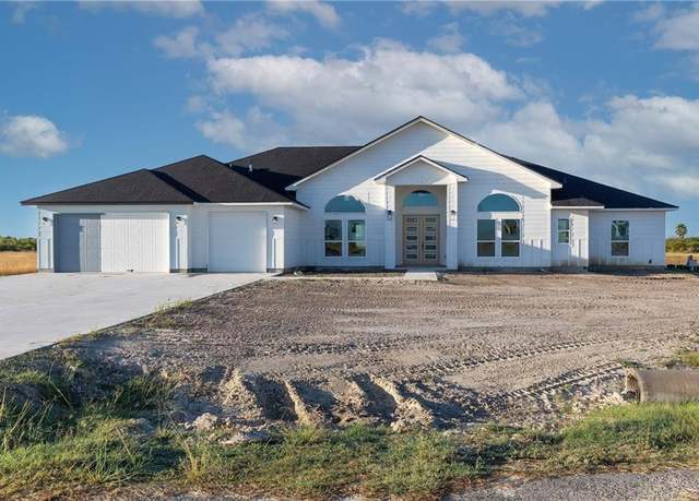 Property at 26 Northpointe Dr, Rockport, TX 78382, 5 beds, 5 baths