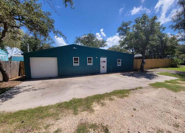 Property at 1502 S Hood St, Rockport, TX 78382, 1 bed, 1.5 baths