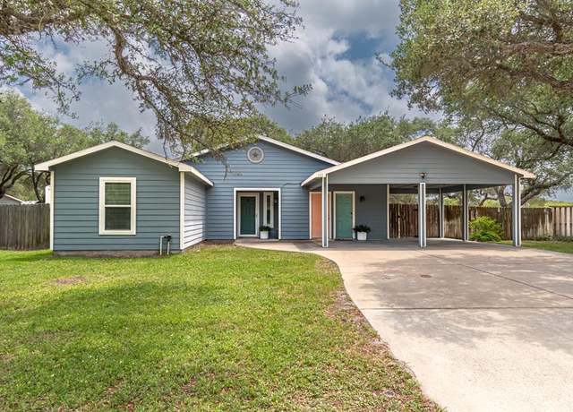 Property at 102 Captain's Bay Dr, Rockport, TX 78382, 2 beds, 2 baths