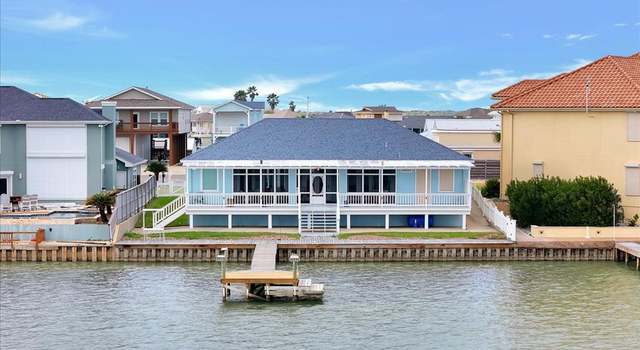 Photo of 319 Bayview Dr, Aransas Pass, TX 78336
