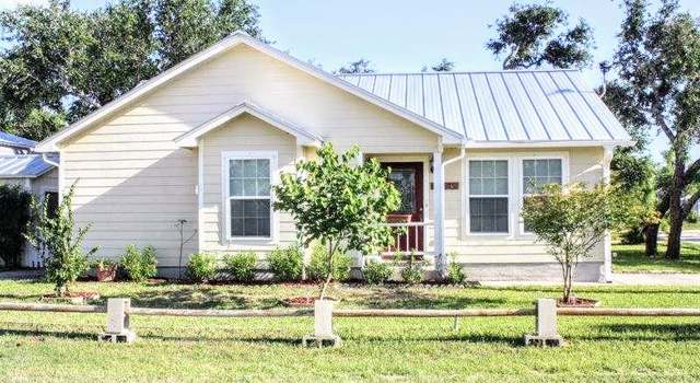 Photo of 254 South Lake Dr, Rockport, TX 78382