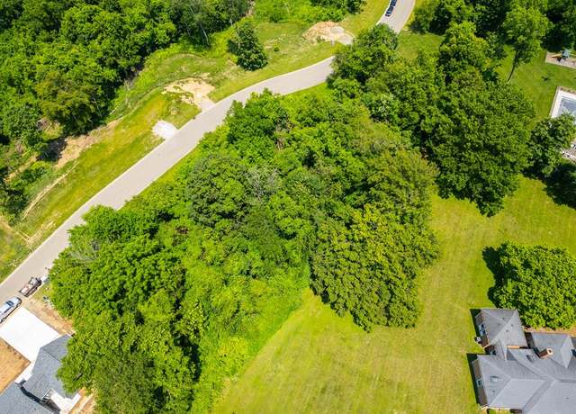 Property at 7 Kensington Dr, Chillicothe, OH 45601