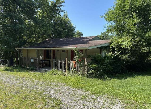 Property at 2056 Simmons Rd, Frankfort, OH 45628, 4 beds, 2 baths