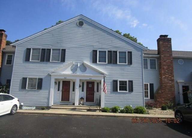 Property at 304 Constitution Dr, Chillicothe, OH 45601, 2 beds, 2.5 baths