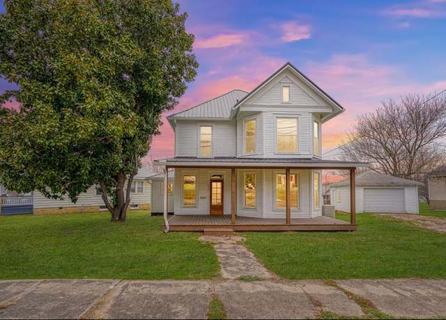 Property at 703 E Main St, Oak Hill, OH 45656, 2 beds, 2 baths