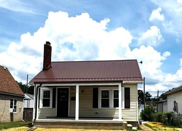 Property at 223 N Sugar St, Chillicothe, OH 45601, 2 beds, 1 bath