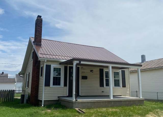 Property at 223 N Sugar St, Chillicothe, OH 45601, 2 beds, 1 bath