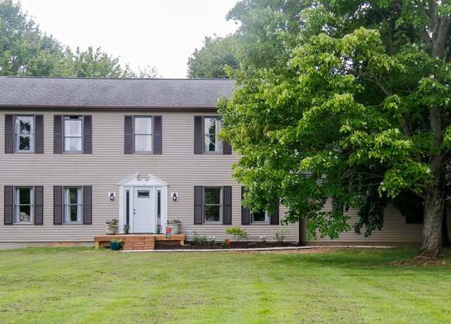 Property at 1029 Liberty Hill Rd, Chillicothe, OH 45601, 4 beds, 2.5 baths