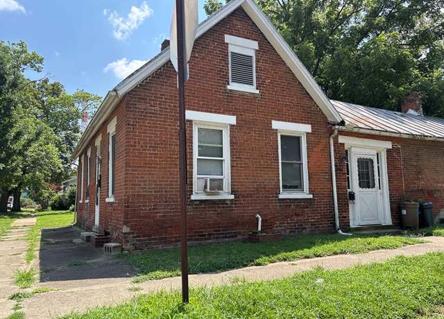 Property at 194 E 7th St, Chillicothe, OH 45601, 3 beds, 2 baths
