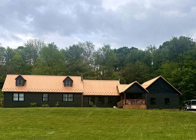 Property at 235 Lagerham Ln, Frankfort, OH 45628, 3 beds, 2.5 baths