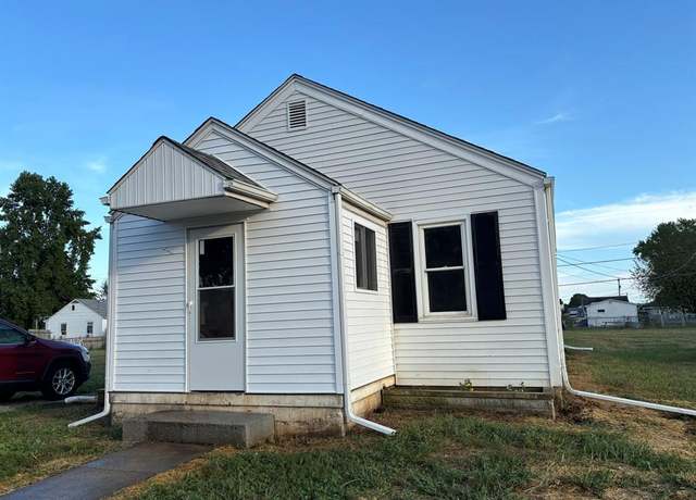 Property at 1026 Akron St, Chillicothe, OH 45601, 3 beds, 1 bath
