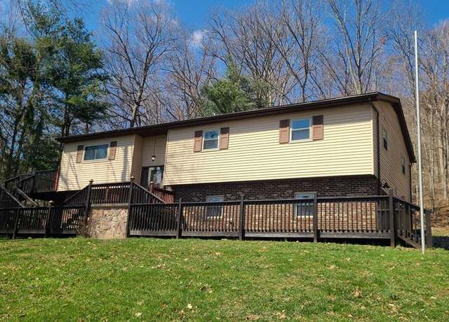 Property at 195 Lake Rd, Waverly, OH 45690, 3 beds, 2.5 baths