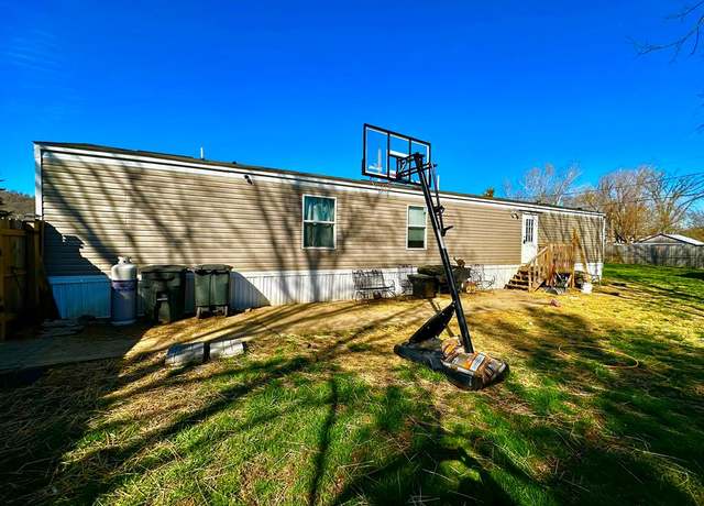 Property at 122 Shawnee St, Bainbridge, OH 45612, 3 beds, 2 baths