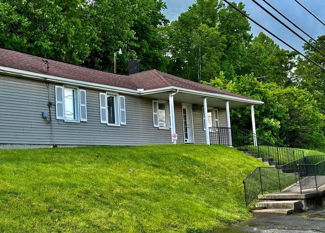 Property at 410 W Emmit Ave, Waverly, OH 45690, 2 beds, 0.5 baths