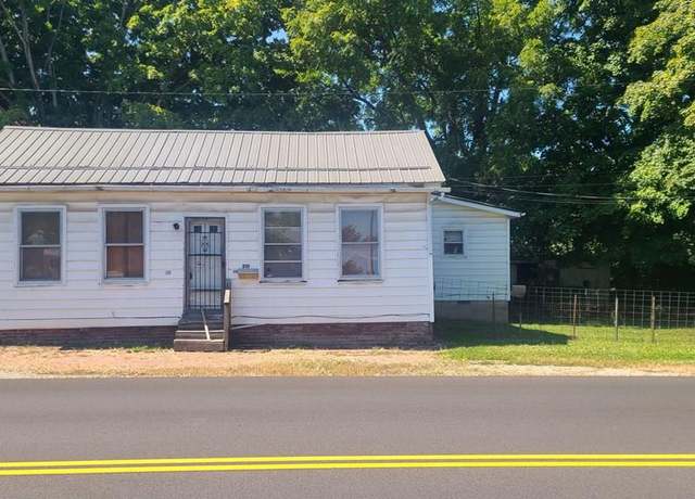 Property at 210 Bridge St, Waverly, OH 45690, 4 beds, 2 baths