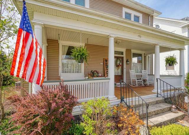 Property at 190 Vine St, Chillicothe, OH 45601, 4 beds, 2 baths