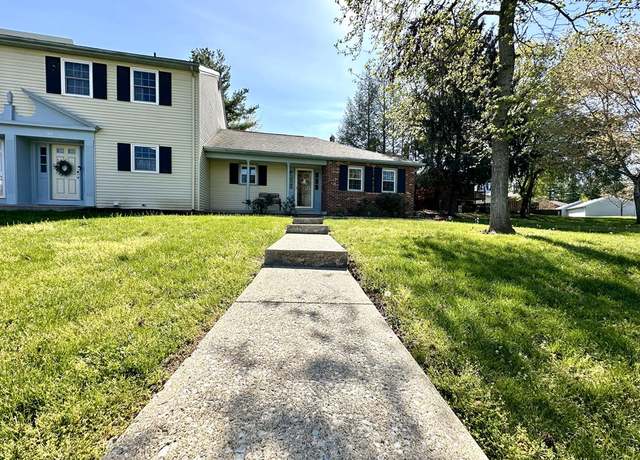 Property at 313 Constitution Dr, Chillicothe, OH 45601, 3 beds, 2 baths