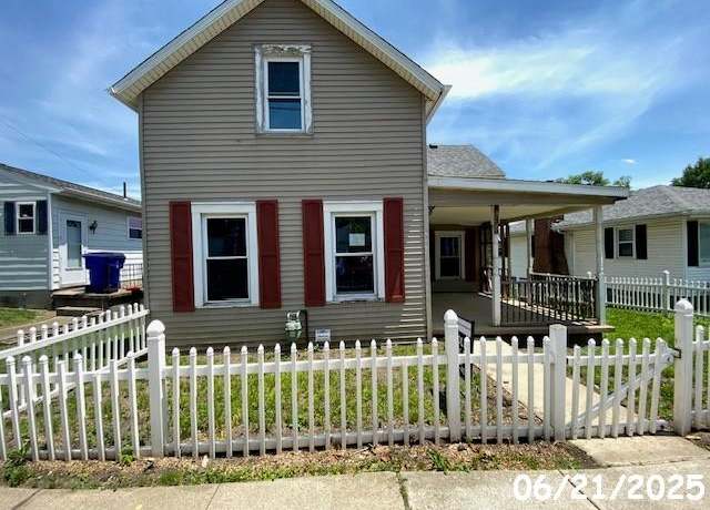 Property at 139 S Watt St, Chillicothe, OH 45601, 3 beds, 2 baths