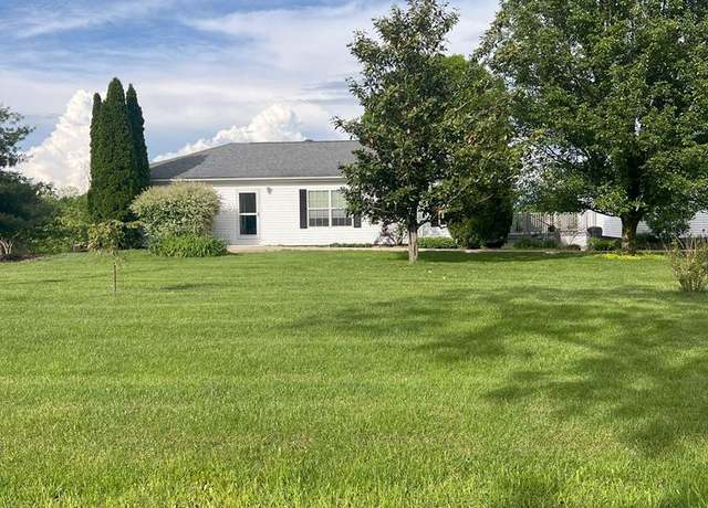 Property at 470 Liberty Hill Rd, Chillicothe, OH 45601, 3 beds, 2 baths