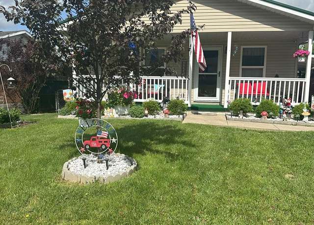 Property at 76 Page Rd, Chillicothe, OH 45601, 5 beds, 2 baths