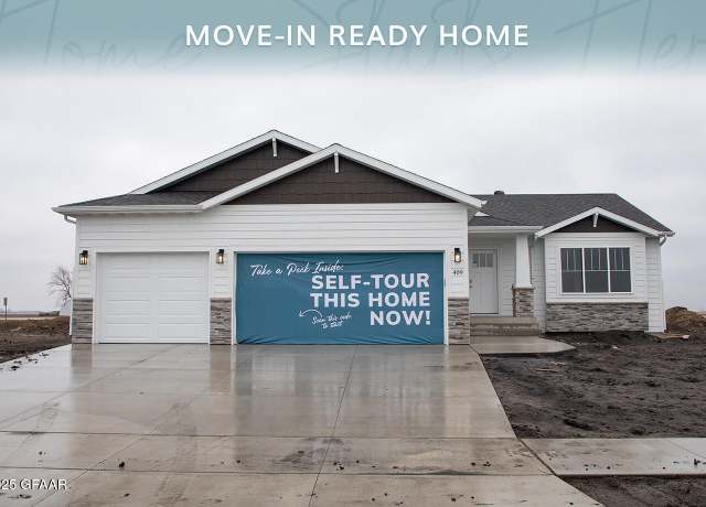 Property at 409 Wren Dr, Grand Forks, ND 58201, 3 beds, 2 baths
