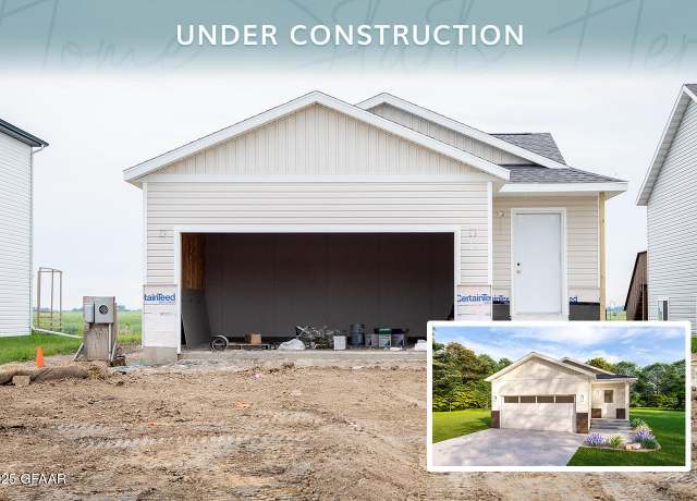 Property at 977 David Dr, Grand Forks, ND 58201, 4 beds, 3 baths