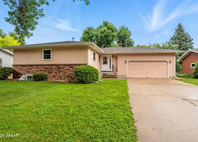 Property at 2125 S 22nd ST St, Grand Forks, ND 58201, 3 beds, 3 baths