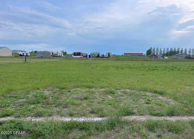 Property at 204 Ackerman Dr, Devils Lake, ND 58301