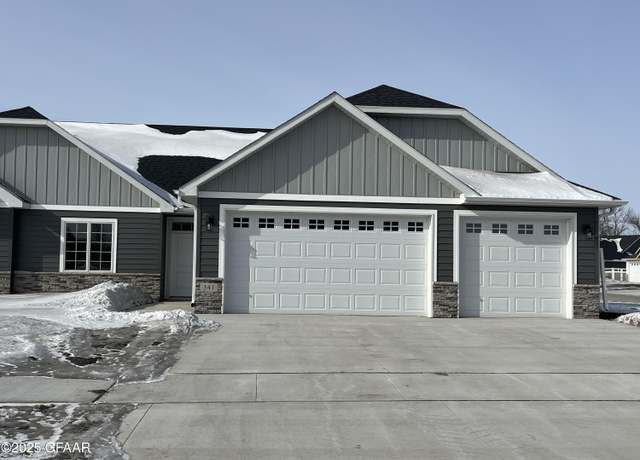 Property at 341 Cromwell Drive Dr, Grand Forks, ND 58201, 2 beds, 2 baths