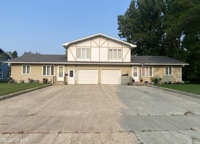 Property at 1310 3rd St, Langdon, ND 58249, 6 beds, 3 baths
