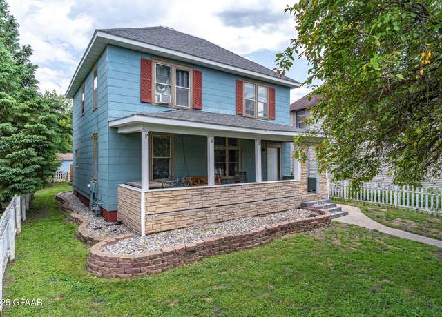 Property at 215 Washington Ave, Crookston, MN 56716, 4 beds, 2 baths