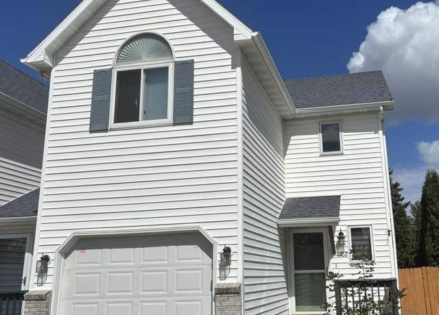 Property at 1702 28th Ave S, Grand Forks, ND 58201, 3 beds, 1.5 baths