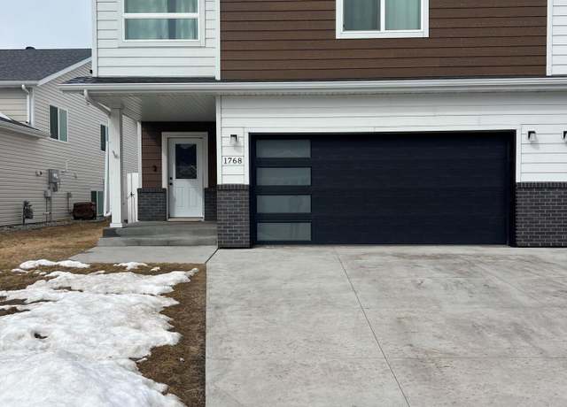Property at 1768 Tobi Ln, Grand Forks, ND 58201, 3 beds, 3 baths