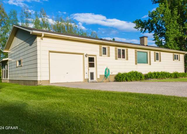 Property at 14734 62nd St NE, Grafton, ND 58237, 4 beds, 1.5 baths