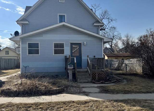 Property at 811 4th Ave NE, Devils Lake, ND 58301, 3 beds, 2 baths