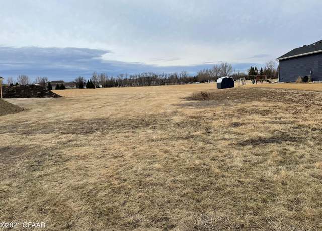 Property at 2517 Pebble Beach Rd, East Grand Forks, MN 56721