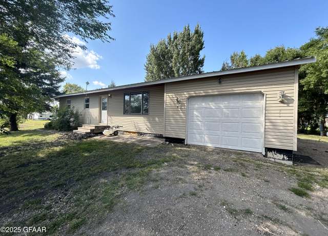 Property at 105 Warsaw Pl, Minto, ND 58261, 3 beds, 2 baths