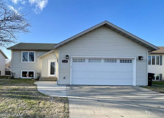Property at 5138 8th Ave N, Grand Forks, ND 58203, 4 beds, 2 baths