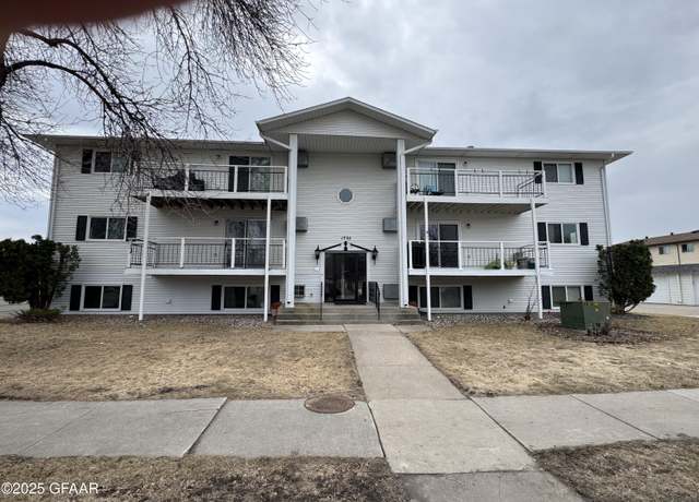 Property at 1725 28th Ave S #202, Grand Forks, ND 58201, 2 beds, 1 bath