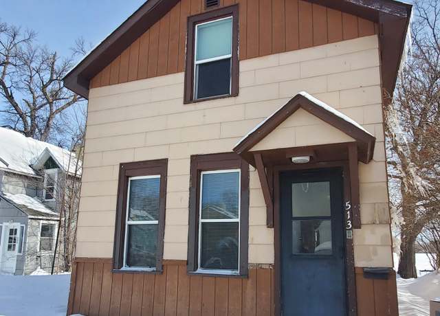 Property at 513 Hunter St, Crookston, MN 56716, 3 beds, 1 bath