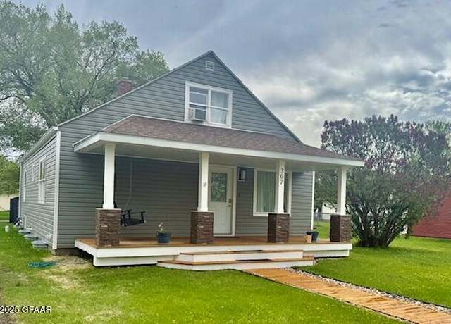 Property at 307 S Adam St, Northwood, ND 58267, 3 beds, 2.5 baths