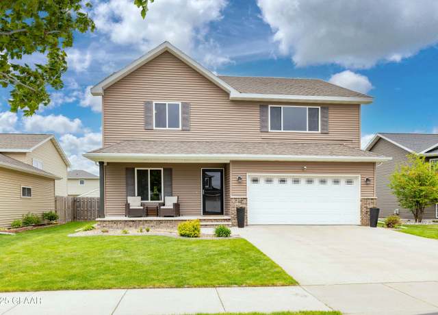 Property at 2278 Star Ave S, Grand Forks, ND 58201, 5 beds, 4 baths
