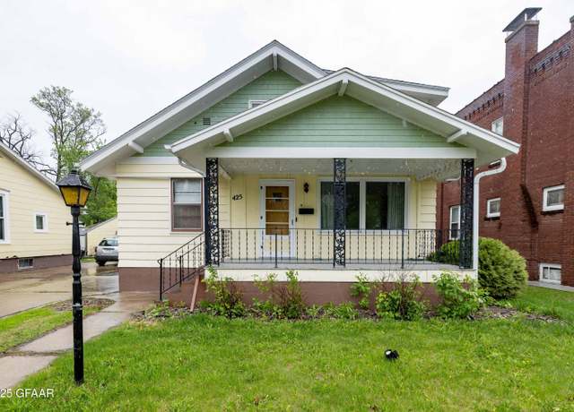 Property at 425 Ash St S, Crookston, MN 56716, 5 beds, 2 baths