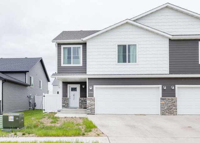 Property at 1752 Tobi Lane Ln, Grand Forks, ND 58201, 3 beds, 3 baths