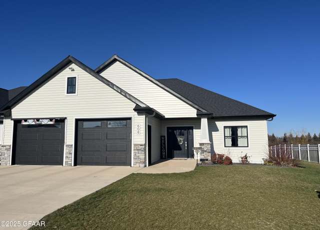 Property at 608 7th ST St N, Thompson, ND 58278, 4 beds, 3 baths