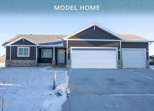 Property at 396 Hummel Ct, Grand Forks, ND 58201, 3 beds, 2 baths